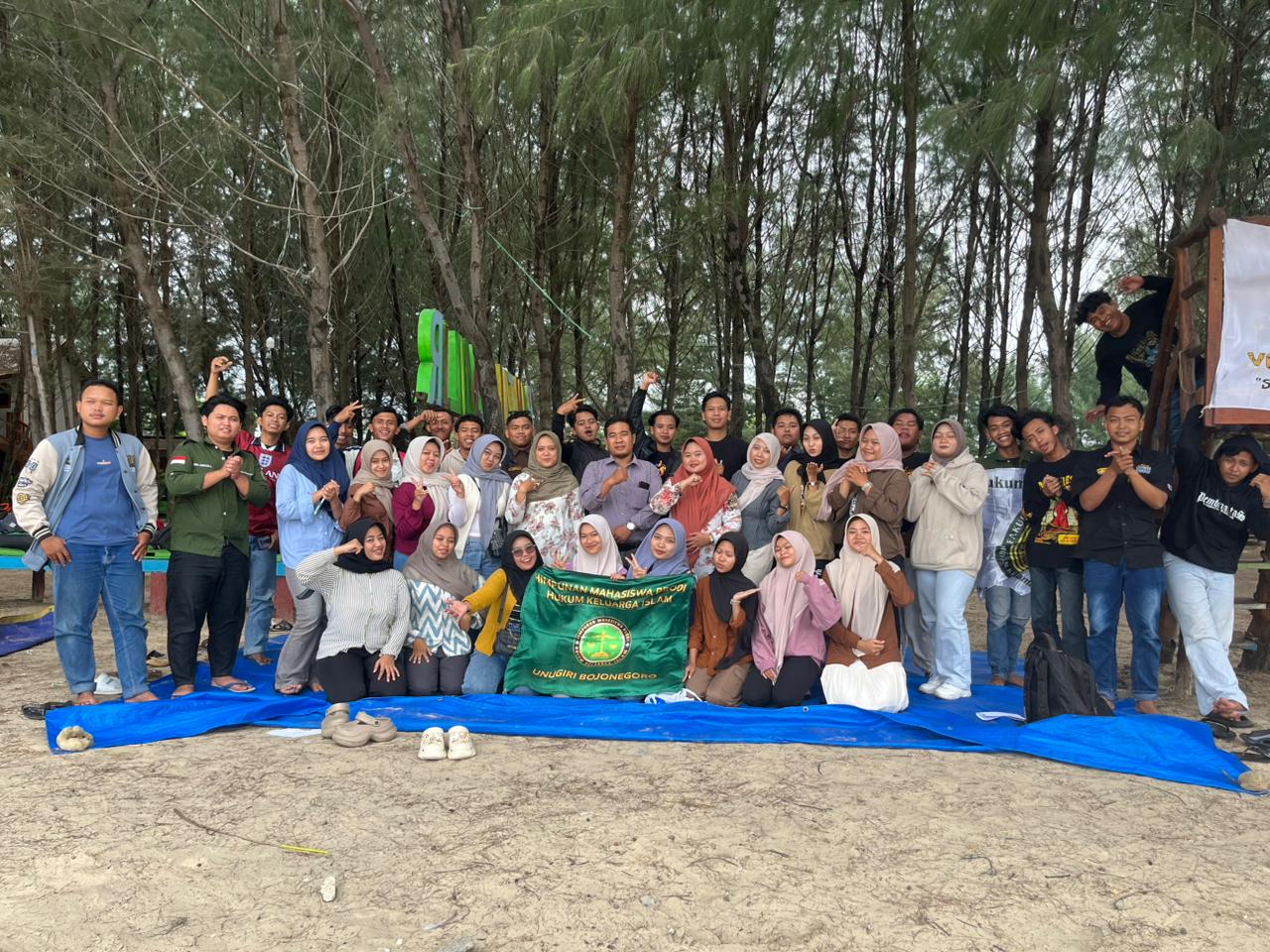 Eratkan Kebersamaan Membangun Kekeluargaan : HMP HKI 2025 Sukses Gelar Malam Keakraban (MAKRAB)