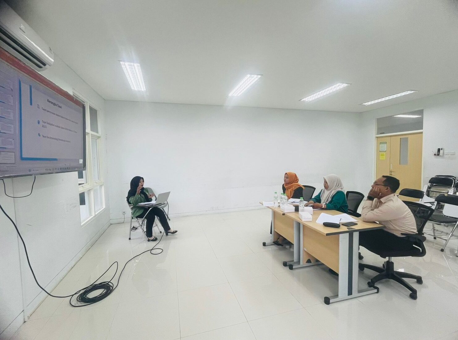 Prodi HKI UNUGIRI Gelar Seminar Proposal Mahasiswa Angkatan 2022