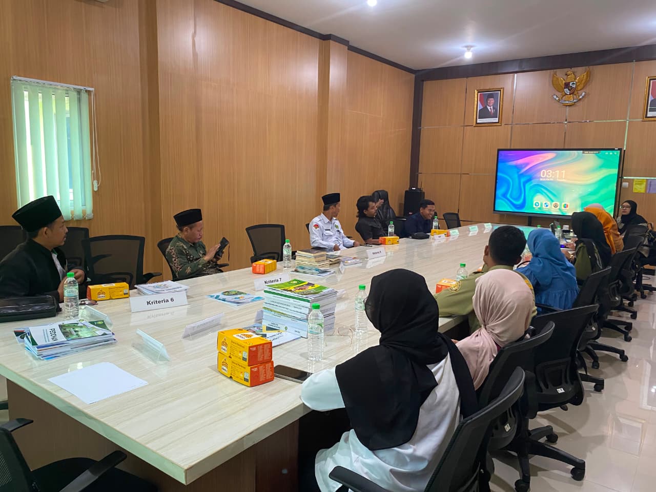 Menuju Akreditasi Unggul, HKI UNUGIRI Bojonegoro Gelar Audiensi Bersama Stakeholder, Alumni, dan Mahasiswa