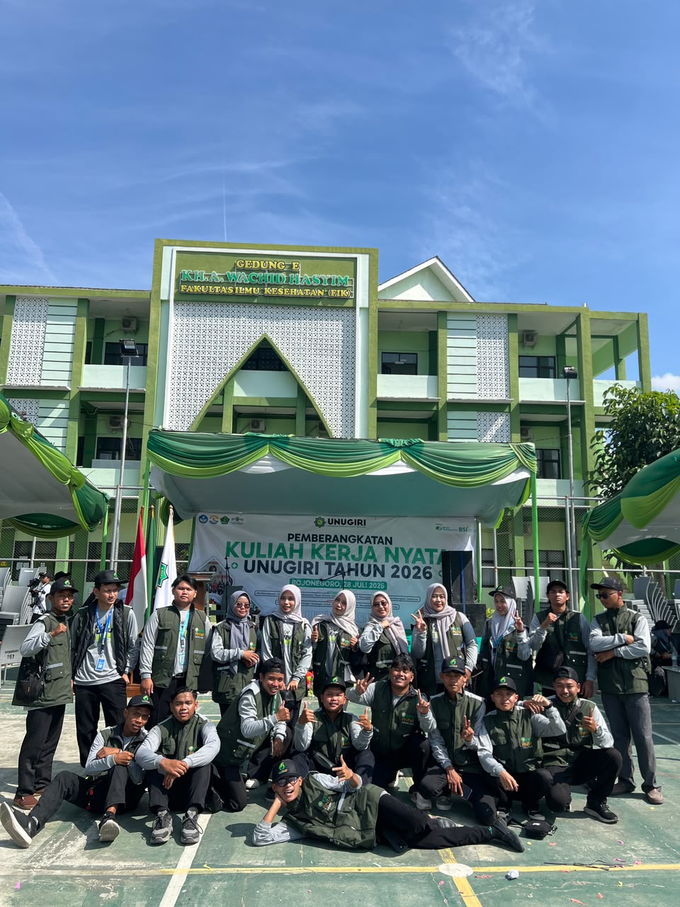 Mahasiswa HKI Angkatan 2023 UNUGIRI Resmi Diberangkatkan ke Lokasi KKN 2026